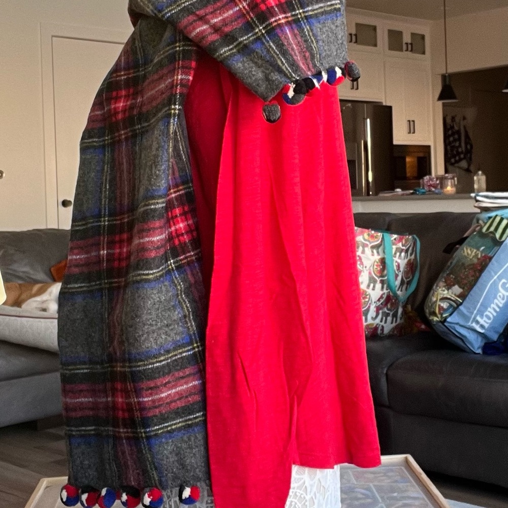 Scarf gray with red & blue